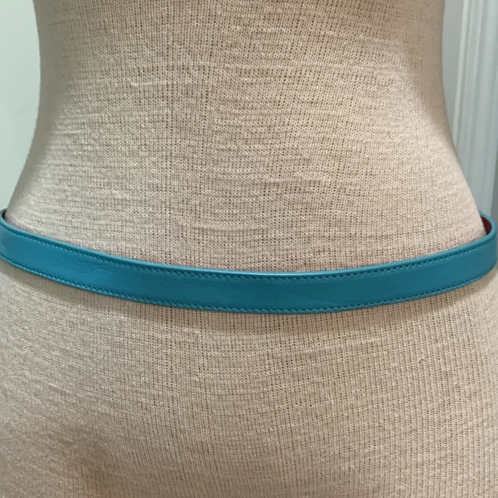 Red and turquoise reversible belt with gold bee buckle